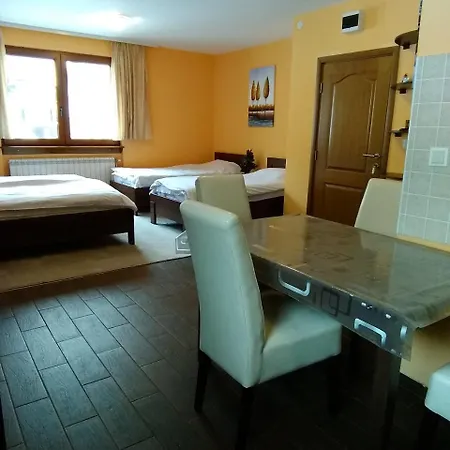 Natasa بيت ضيافة